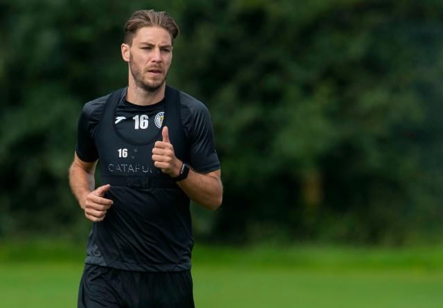 Motherwell are keen on a move for St Mirren forward Sam Foley. The Saints signed Eamonn Brophy earlier this month (Daily Record)