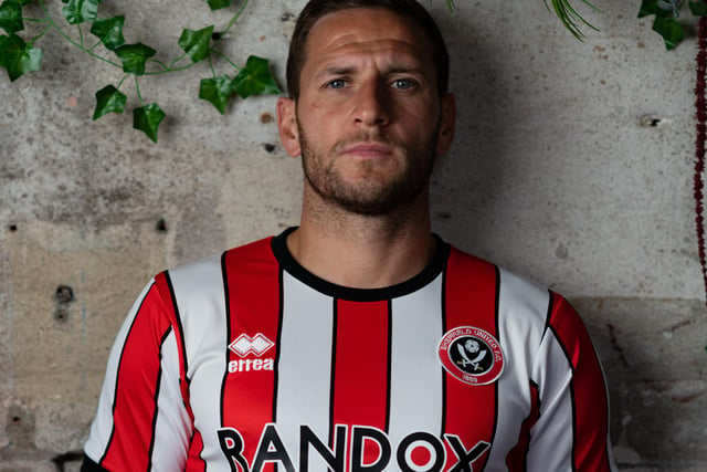 Blades fans have welcomed the return of stripes to the back of the shirt