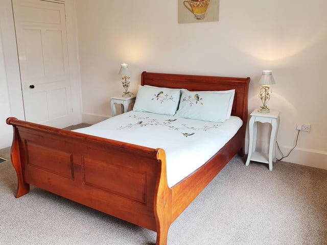 Bourne End House is a large, detached former ‘gentleman’s residence’ which sleeps six to 16 guests.