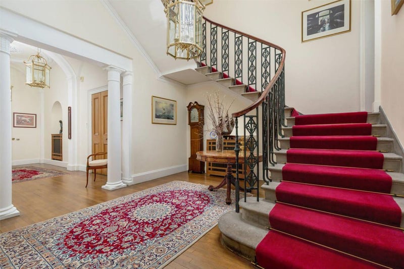 Entrance hall and staircase.