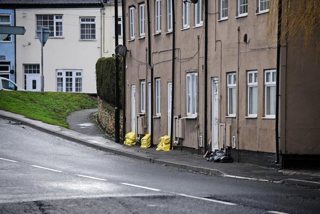 Residents prepare for possible flooding on Low Road, Conisbrough. Picture: NDFP-19-01-21-FloodAlert Conisbrough 1-NMSY