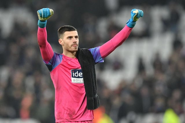 Championship trio Swansea City, Bristol City and Blackburn Rovers are set to compete for the signing of West Brom goalkeeper Jonathan Bond. The 27-year-old is back-up to Sam Johnstone for the Premier League promotion chasers. (Sky Sports)