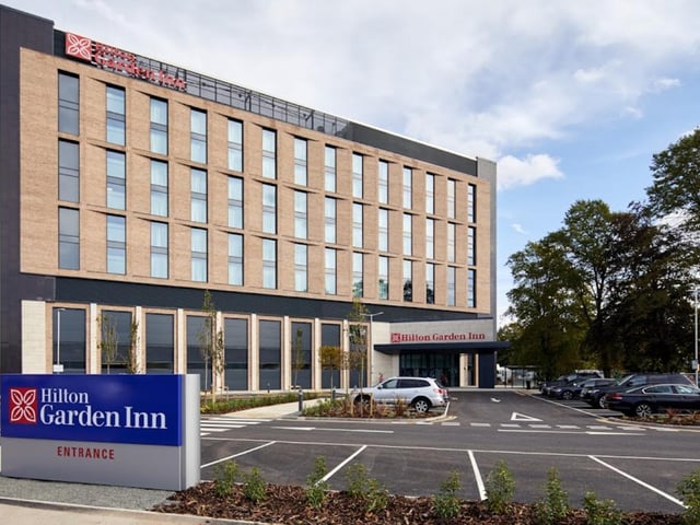 Hilton Doncaster Racecourse, Leger Way, DN2 6BB. Rating: 4.5/5 (based on 467 Google Reviews). "Beautiful inside with excellent views of the racecourse."