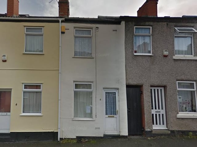 This two bedroom terrace has a breakfast kitchen and no chain. Marketed by Burchell Edwards, 01623 377006.