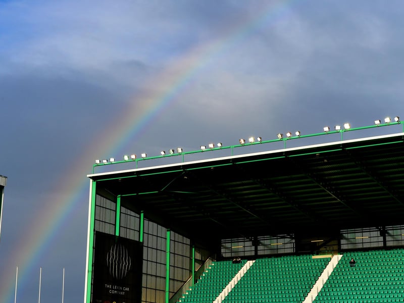 Hibernian have told 16-year-old striker Ethan Laidlaw that he will be allowed to move to the Premier League, with the Scot having already spent time on trial with Leeds United. (Football Insider)