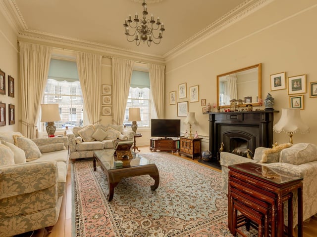 Sitting room.