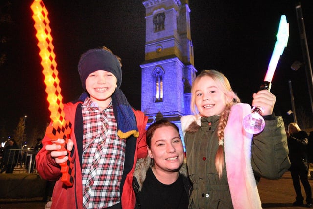 9 year old Kieron Redman, Sarah Leighton and Ava Cann join the the festive fun at the 2021 lights switch on at Hartlepool Art Gallery.