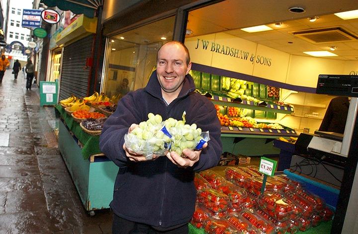 Do you remember the greengrocers shop on Chapel Walk?  Pictured here is owner Mark Bradshaw in March 2005