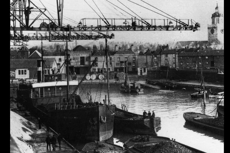 Coal being unloaded at the Camber, Old Portsmouth