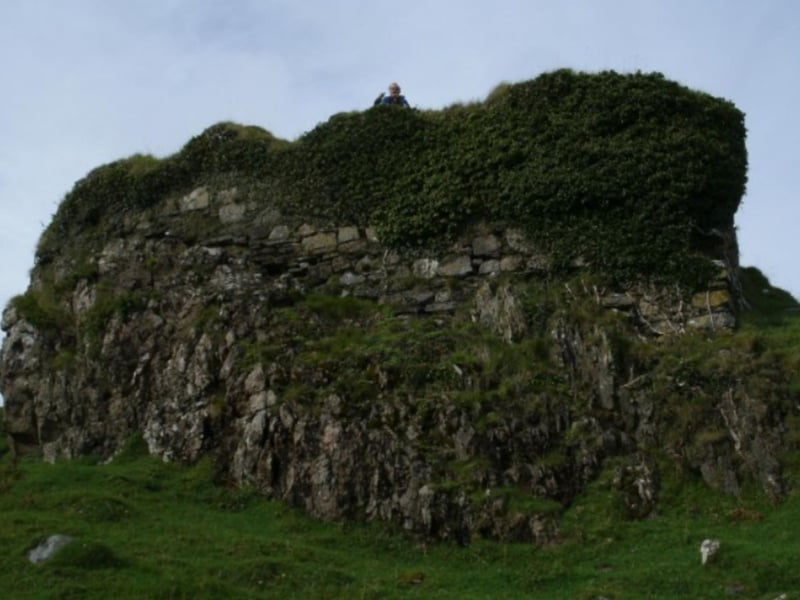 The island has an attractive mixture of landscapes - bays, meadows, hills and rocky outcrops.