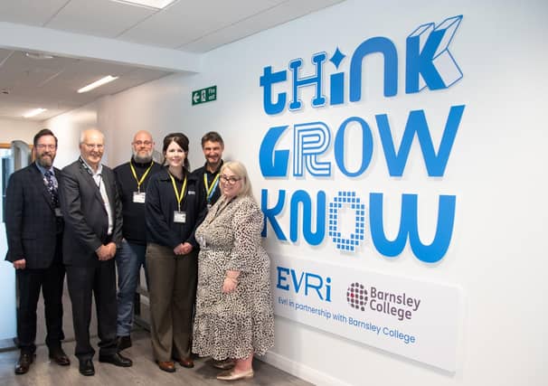 David Akeroyd, Barnsley College Deputy Principal, Simon Perryman, Barnsley College Chair of Governors, Helen Weatherston, Director of Business Development at Barnsley College, and Evri colleagues including Sara McLaughlin, HR Business Partner.