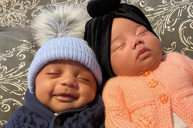 Gorgeous pictures like this one of twins Oak-Lea Kathleen and Oban Alexander who were born on 25 March, stole our hearts with their cuteness and joy amidst a gloomy pandemic.