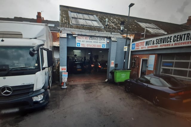 Pictured is Fast Fit Auto Centre, on Wright's Hill, at Highfield, Sheffield, which scored four-and-a-half stars out of five on Google Reviews. One happy customer said: "Really good garage. Nice people and so far been charged decent prices."