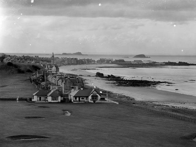 A view of North Berwick looking along the beach from the East Links golf course taken in 1961.