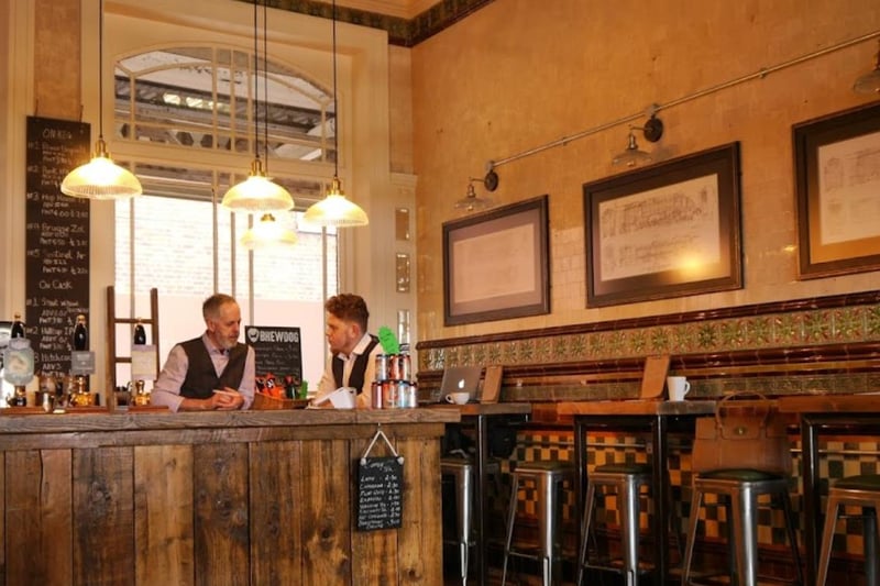 The Draughtsman Alehouse, Platform 3 Doncaster Railway Station, Doncaster DN1 1PE. Rating: 4.7 out of 5 (based on Google Reviews). "Perfect ambiance, and fantastic hosts who are willing to talk to you and have a nice chat!"