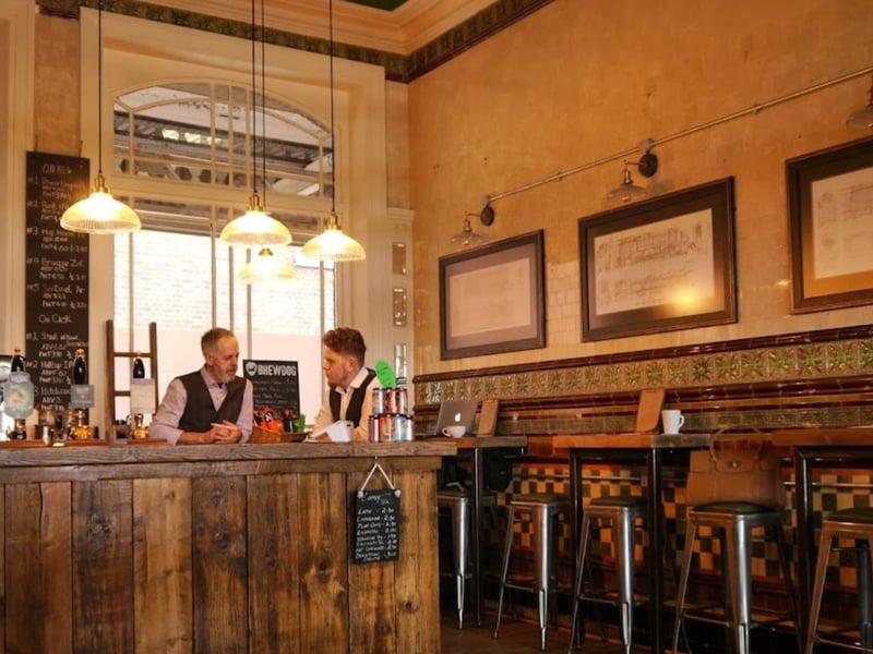 The Draughtsman Alehouse, Platform 3 Doncaster Railway Station, Doncaster DN1 1PE. Rating: 4.7 out of 5 (based on Google Reviews). "Perfect ambiance, and fantastic hosts who are willing to talk to you and have a nice chat!"