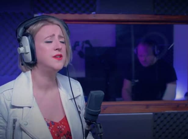 Lindsay Dracass in the recording studio (pic: Lindsay Dracass/YouTube)