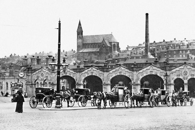 The pre-taxi era is depicted in this picture from the early 1900s outside Sheffield Midland station.