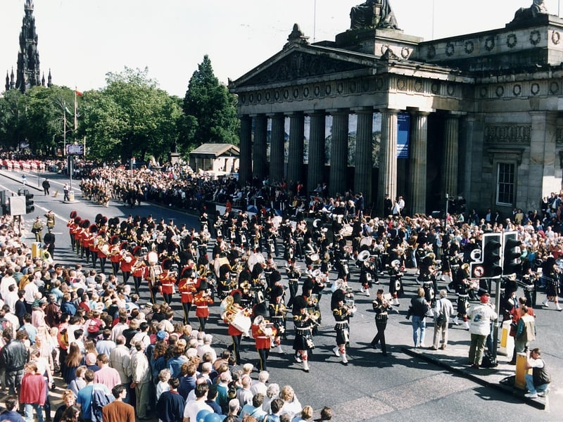 Big crowds turned out to see the 1996 Festival Cavalcade.