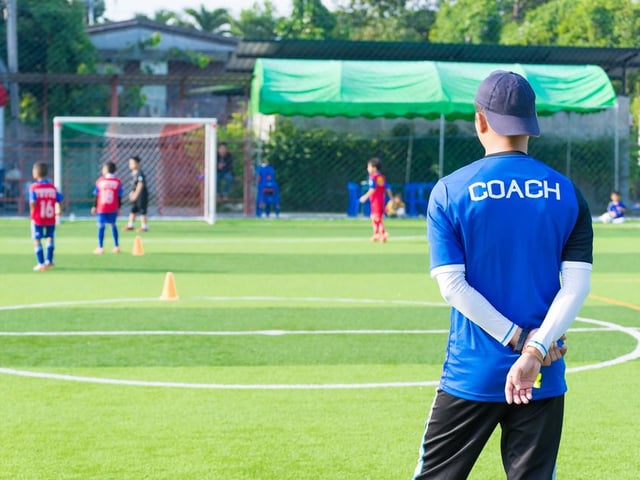 Median hourly salary: £10.49. Companies hiring: Groundwork and Little Kickers