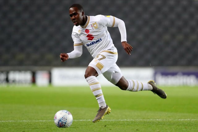 Ex-MK Dons ace Dylan Asonganyi has made the switch to Oxford United to work under Karl Robinson. The teenager, who spent time on loan at Maidenhead United, has signed a one-year deal. (BBC)