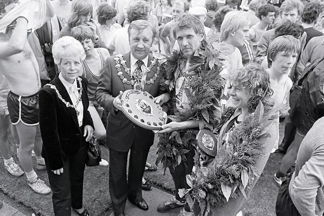Mansfield Fun Run from 1981. 
Council Chairman Brian Marshall presents the prizes