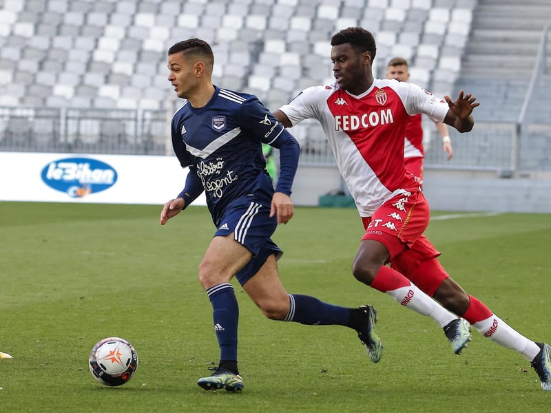 Former Newcastle United winger Hatem Ben Arfa is believed to be close to sealing a move to Tunisian side Esperance de Tunis, following his release from Bordeaux at the end of last season. The 34-year-old spent three Premier League campaign with the Magpies between 2011 and 2014. (L'Equipe)