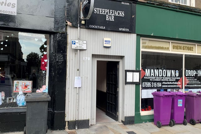 Guide price £150,000
Agent - Cornerstone Business Agents
Well-known venue with strong local following enjoying a prominent, yet hidden trading location at the southern end of the High Street.