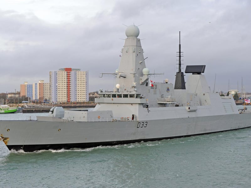 10th January 2011. HMS Dauntless leaving Portsmouth, she is off on sea trials to Norway.
Picture: Sarah Standing (110072-7990)