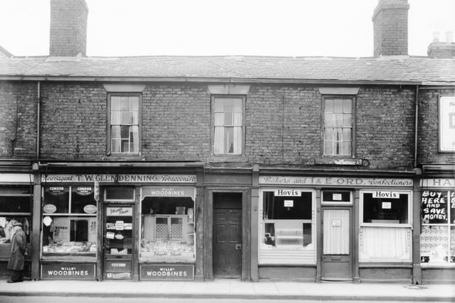 Glendenning's newsagents and T&E Ord confectioners in 1958. Photo courtesy of Bill Hawkins.