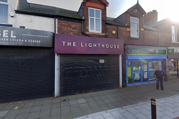 Another micro pub on this list, The Lighthouse on Sea Road has an average score of 4.8 from 36 reviewers who are drawn to the friendly atmosphere and excellent beer options.