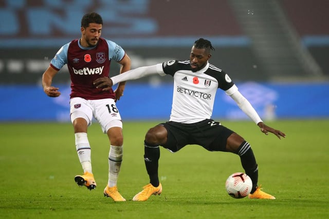 Fulham midfielder Andre-Frank Zambo Anguissa is attracting interest from a number of Serie A clubs. The Cameroonian has started the season brightly, but Scott Parker's men don't see him as indispensable and could sell as soon as January. (Calcio Mercato)


Photo: Julian Finney/Getty Images