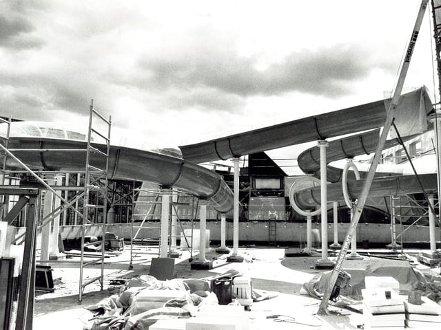 Constructing the flumes for the new Ponds Forge swimming pool in August 1990