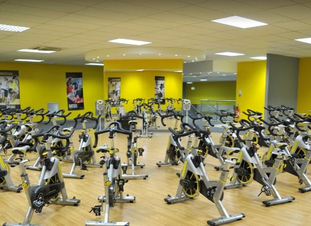 Shake off the shackles from the long lockdown period and workout with the friendly crew at Xercise4less, Doncaster. You can find them at, 171 York Rd, Doncaster.