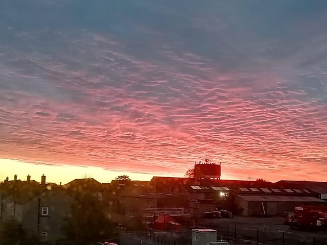 Lanark lavishes in light reds and yellows which settle on the town's roofs.