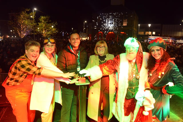 The lights were switched on by "local hero" Dr Mickey Jachuck, Mayoress Jean Copp, Santa Claus and his elf.