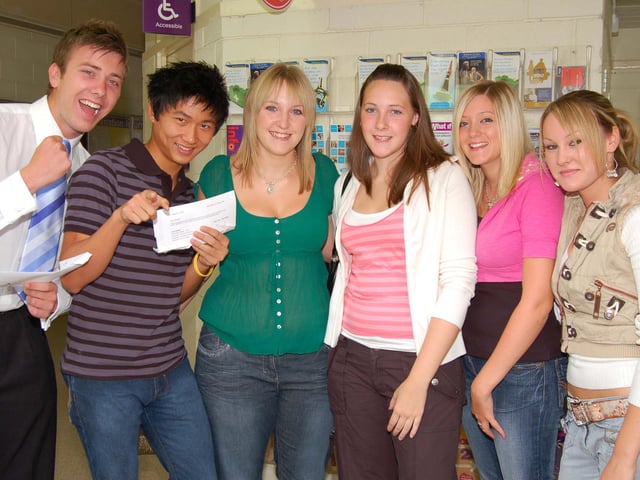A Level Results day 17th August 2006 Fareham College, Bishopsfield Road, Fareham.