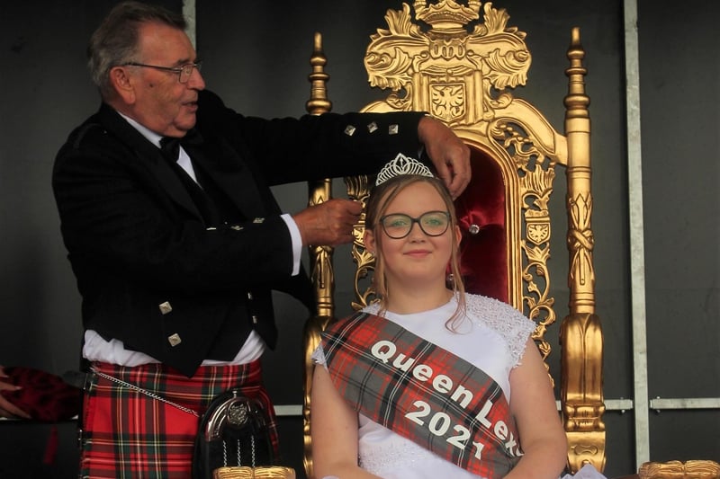 A special moment as Walter crowns Tartan Queen Lexie Donald, who had been waiting since November 2019 for the big day.