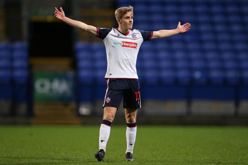 20-year-old Ronan Darcy has signed a one-year contract extension with Bolton Wanderers ahead of his planned loan move to Norway for the next few months. (Club website)