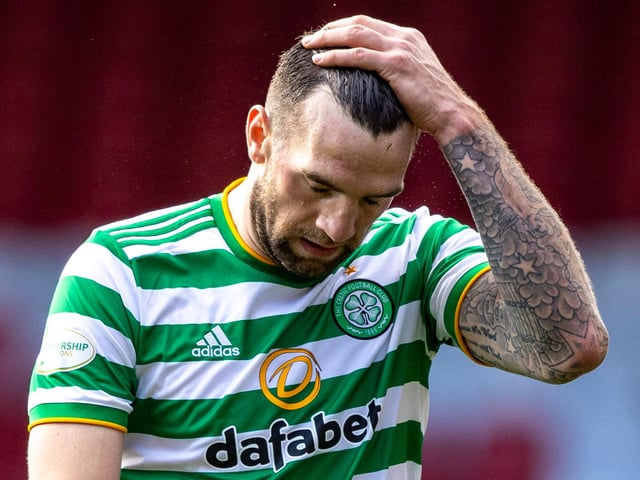 Ex-Celtic attacker Kris Commons has labelled defender Shane Duffy an “accident waiting to happen”. The former Scotland international has been hugely unimpressed with the Brighton loanee, noting his preference for Efe Ambrose. He said: “A bomb scare and that's a criticism which used to be levelled at my old teammate Efe Ambrose.” (Daily Mail)