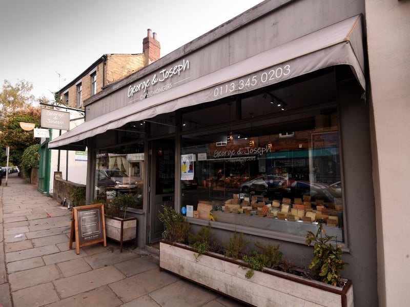 If your picnic basket requires proper, expertly kept cheese, this Chapel Allerton institution is essential. Expect crumbly Kirkham’s Lancashire, rich local bries, and an elite selection of artisan crackers and high-end chutneys. 🥖 140 Harrogate Rd, Chapel Allerton, LS7 4NZ