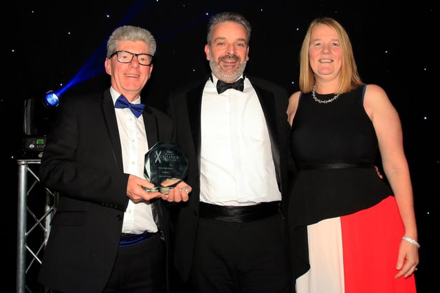 Safe and Sound, Community Initiative Award winners. Steve Smith, Blachford UK Manufacturing and Engineering Manager, presents the award to Allen Graham and Tracy Harrison.