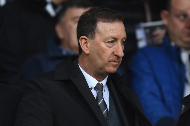 Ex-Swansea City chairman Huw Jenkins has revealed he's interested in buying Charlton Athletic. He spent 19 years at the helm of his former club, and is eager to get back into football. (BBC Sport)