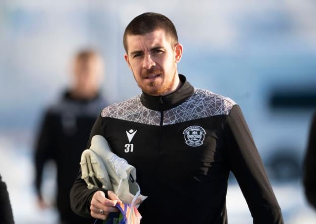 Declan Gallagher could be Celtic's replacement for injured Christopher Jullien (The Scotsman) The defender is said to be keen on a return to Celtic - but fears a clause in his contract at Motherwell will make a move more difficult (Daily Record)