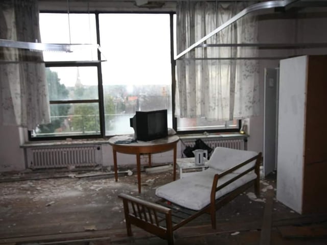 With many of it's original furniture lying around - did you stay in this room?