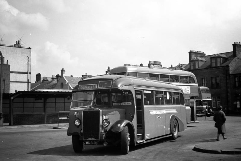 This is No P549 (WG 8128), an Alexander-bodied Leyland TS8 new in March 1939, and working a local Dunfermline service. It would be more than 22 years old when sold in November 1961.