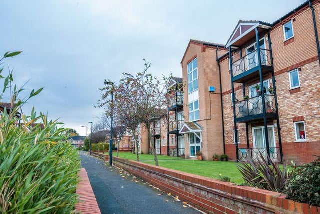 This two bedroom Roundhill Court flat across from the lake is on the market for £115,000. Marketed by Galley Properties Agent, 01302 457673.