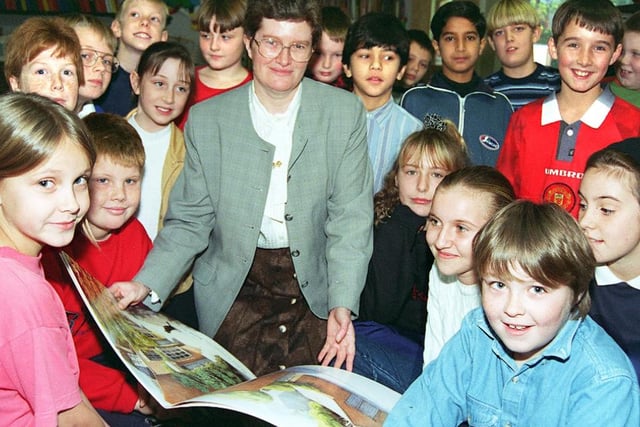 Town Fields primary School took part in a reading exercise as part of National Libraries Week  in 1997