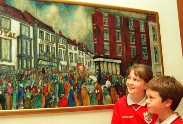 Edward and Sarah Brown, aged six and 11 from Sprotbrough at the Doncaster Museum and Art Gallery in 1998.