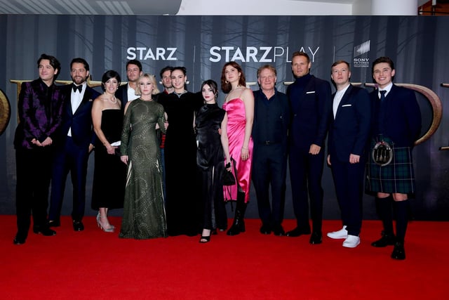 The Outlander cast on the red carpet at the Season 6 premiere.
